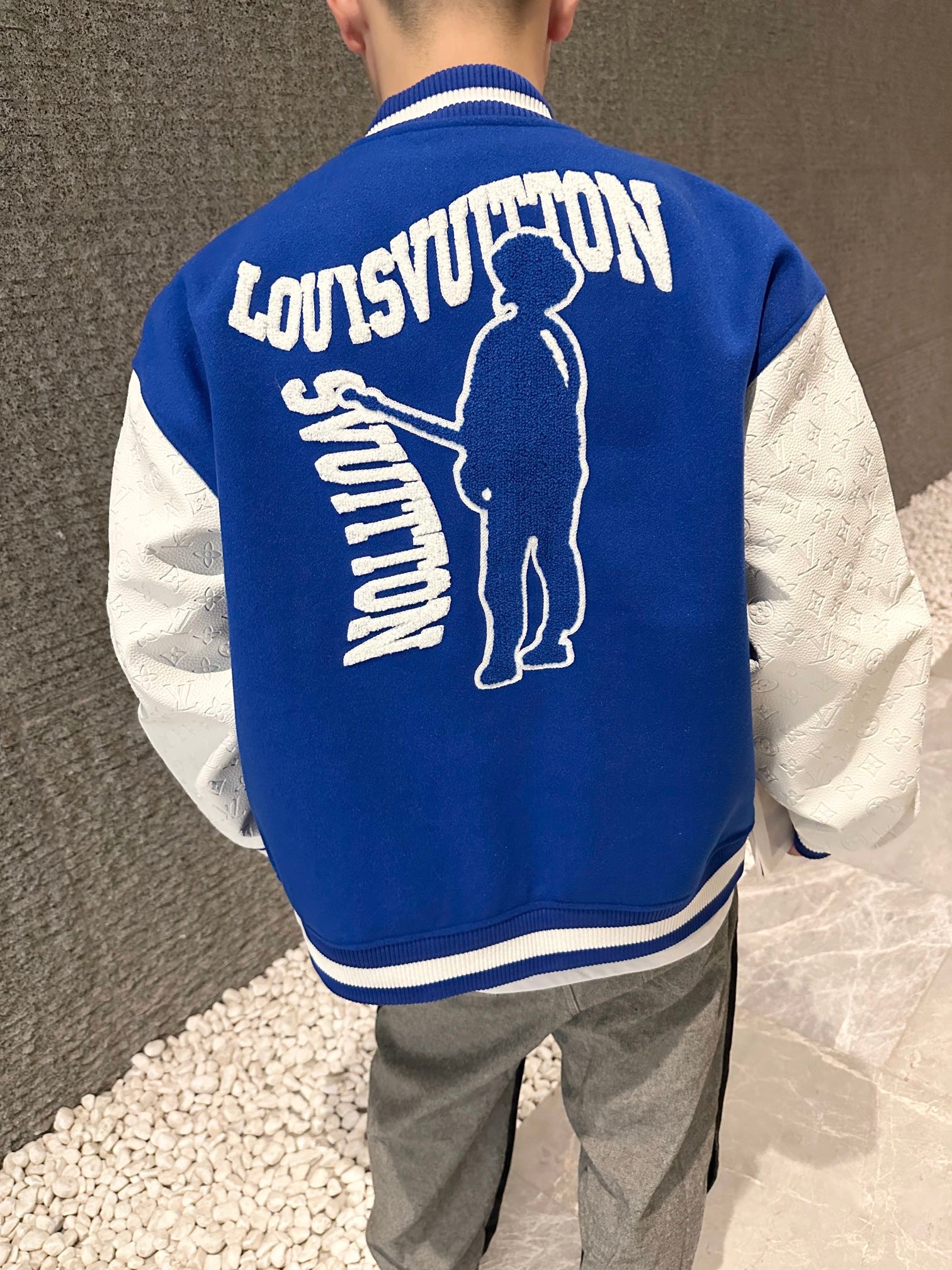 Louis Vuitton V Letter Embroidery Spliced Baseball Jacket Jacket