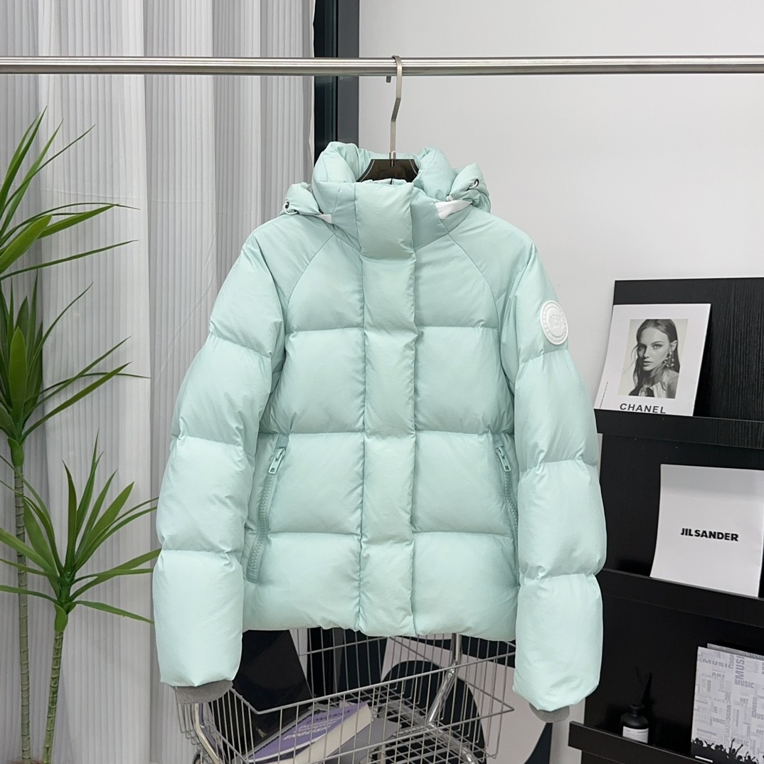  Canada Goose Capsule Collection Down Jacket