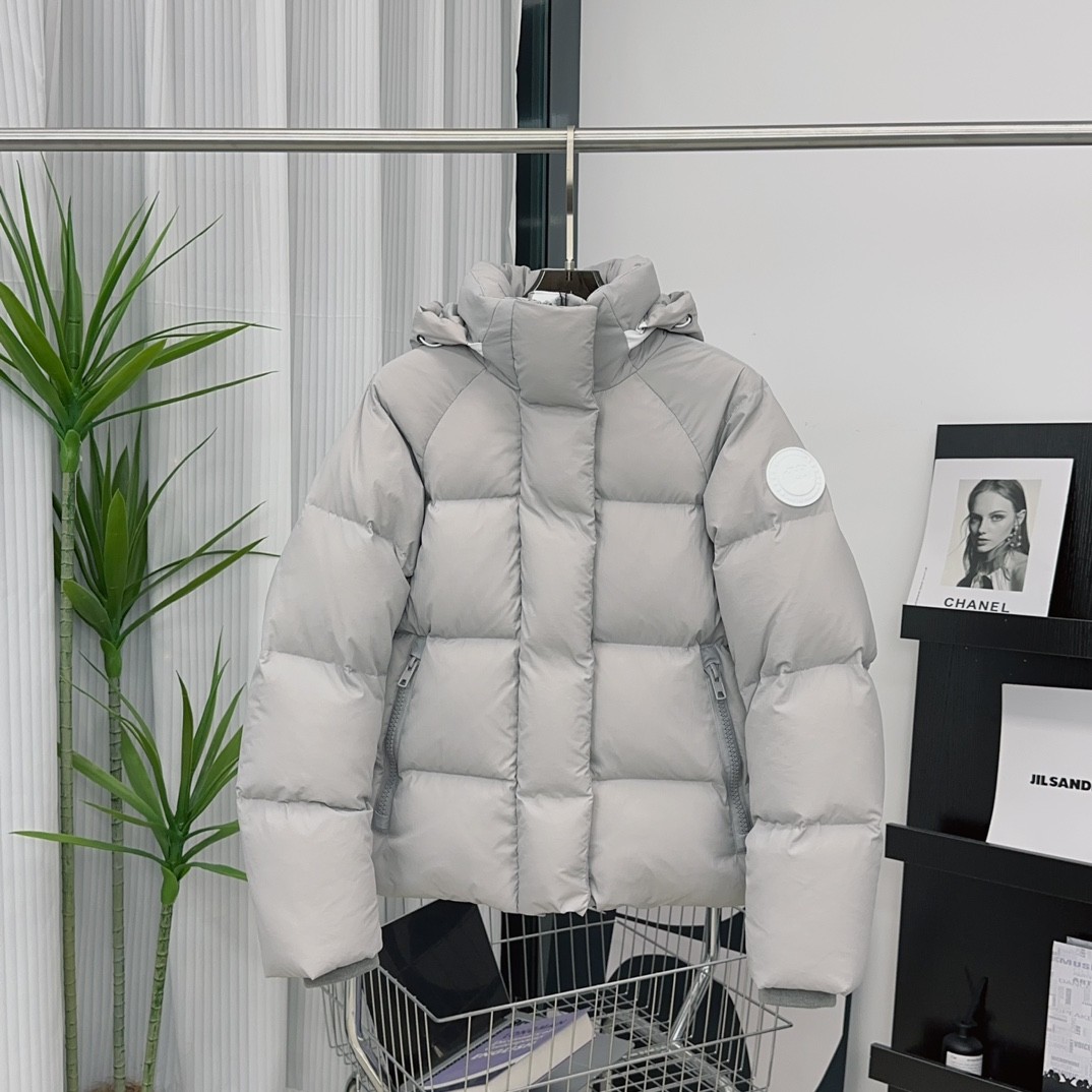  Canada Goose Capsule Collection Down Jacket