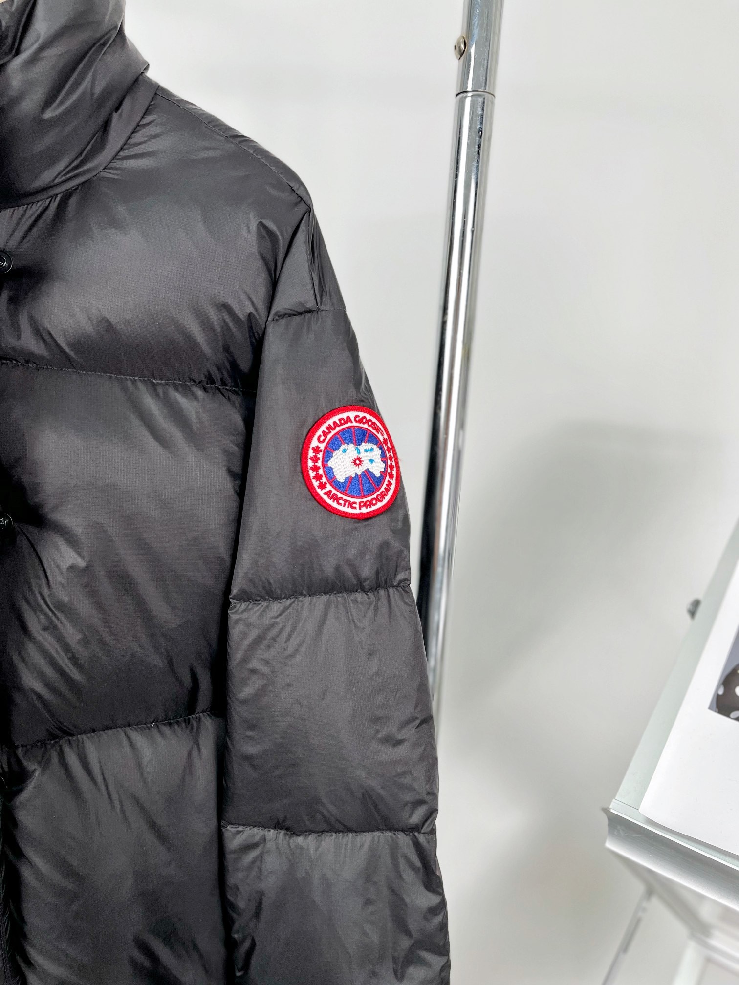 Canada Goose Cypress Women's Short Puffer Down Jacket