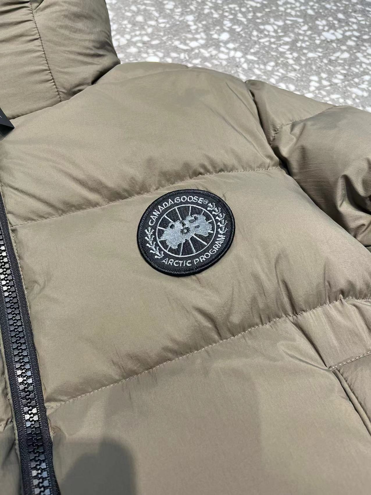 Canada Goose Black Label Down Jacket