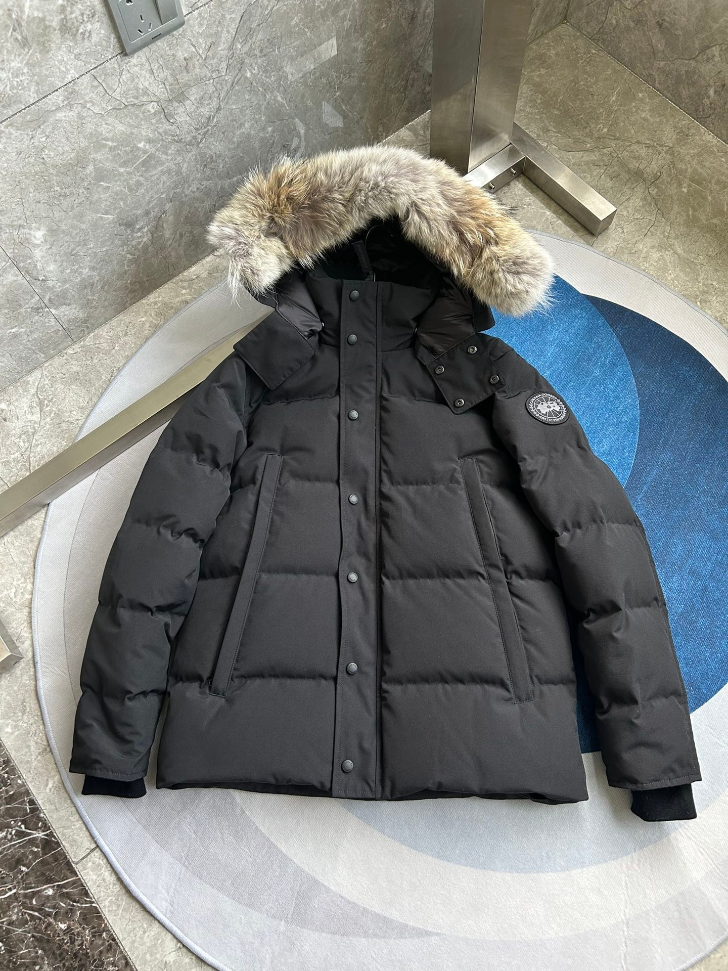 Canada Goose Wyndham Classic Parka Down Jacket Unisex