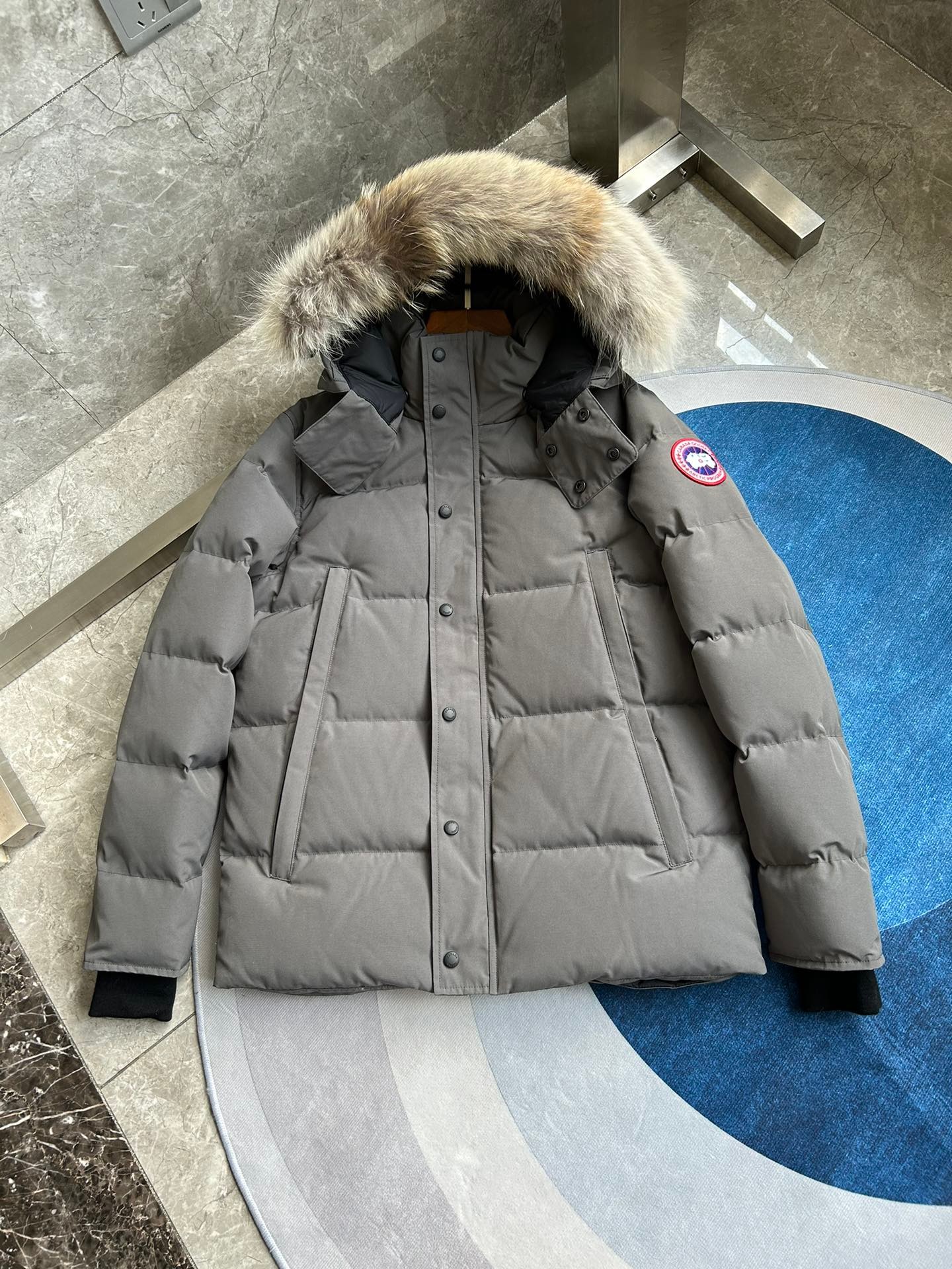 Canada Goose Wyndham Classic Parka Down Jacket Unisex