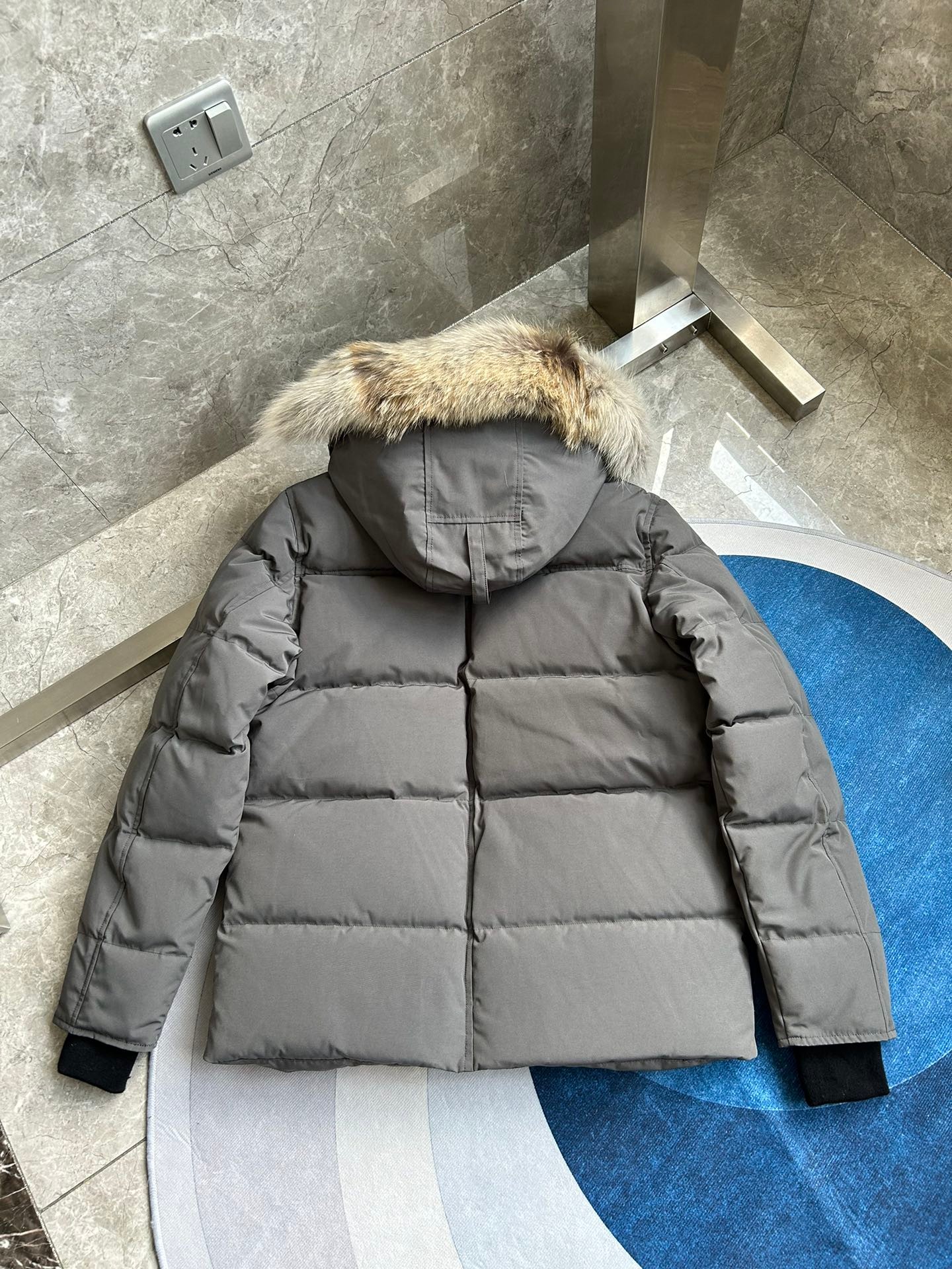 Canada Goose Wyndham Classic Parka Down Jacket Unisex