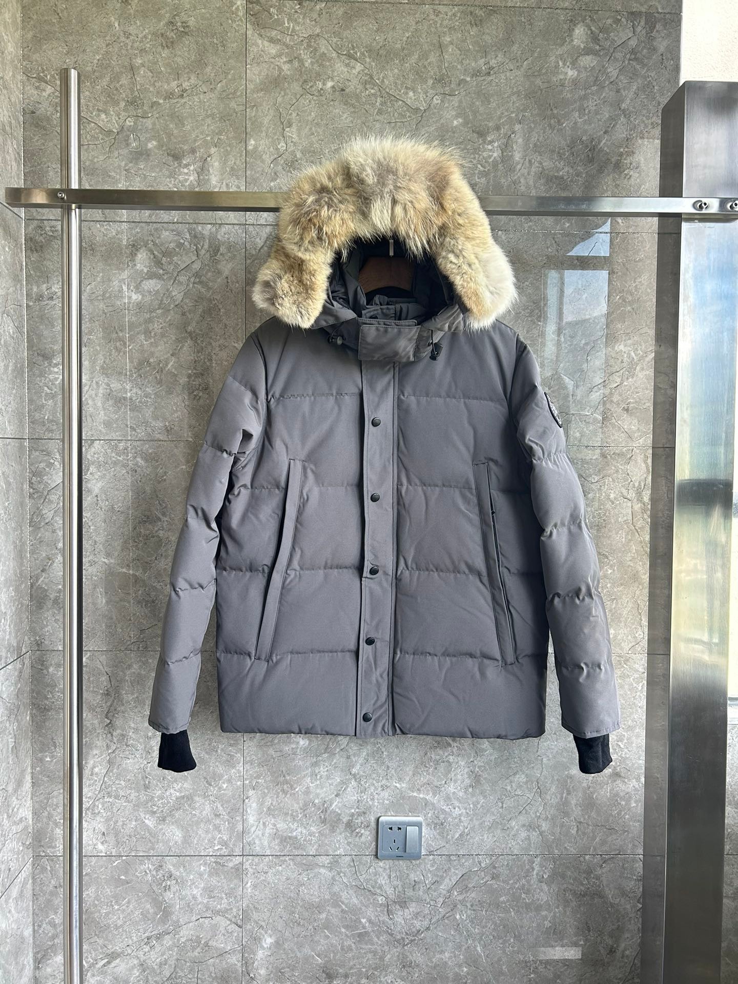 Canada Goose Wyndham Classic Parka Down Jacket Unisex