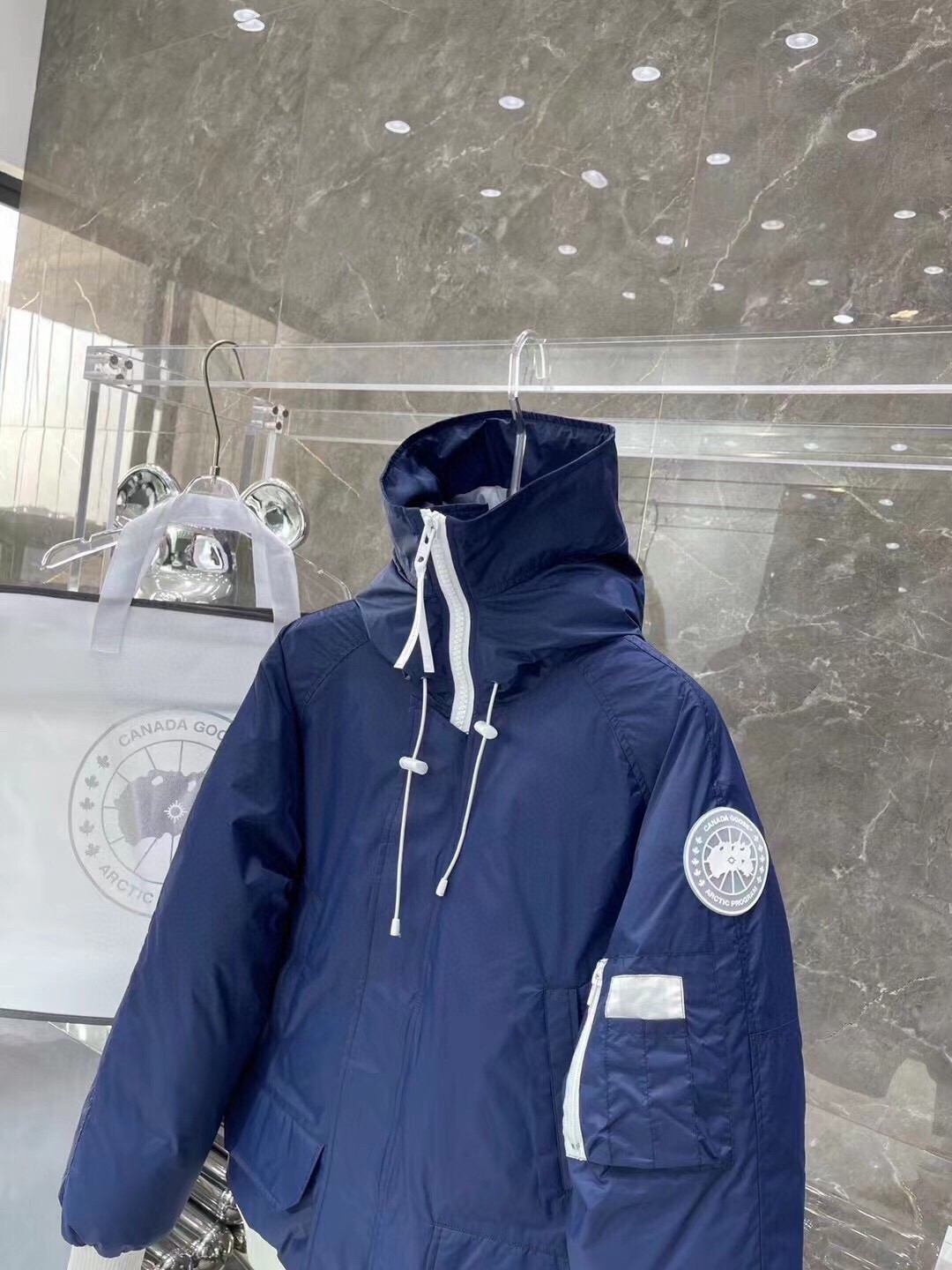 Canada Goose White Label Short Down Jacket Blue