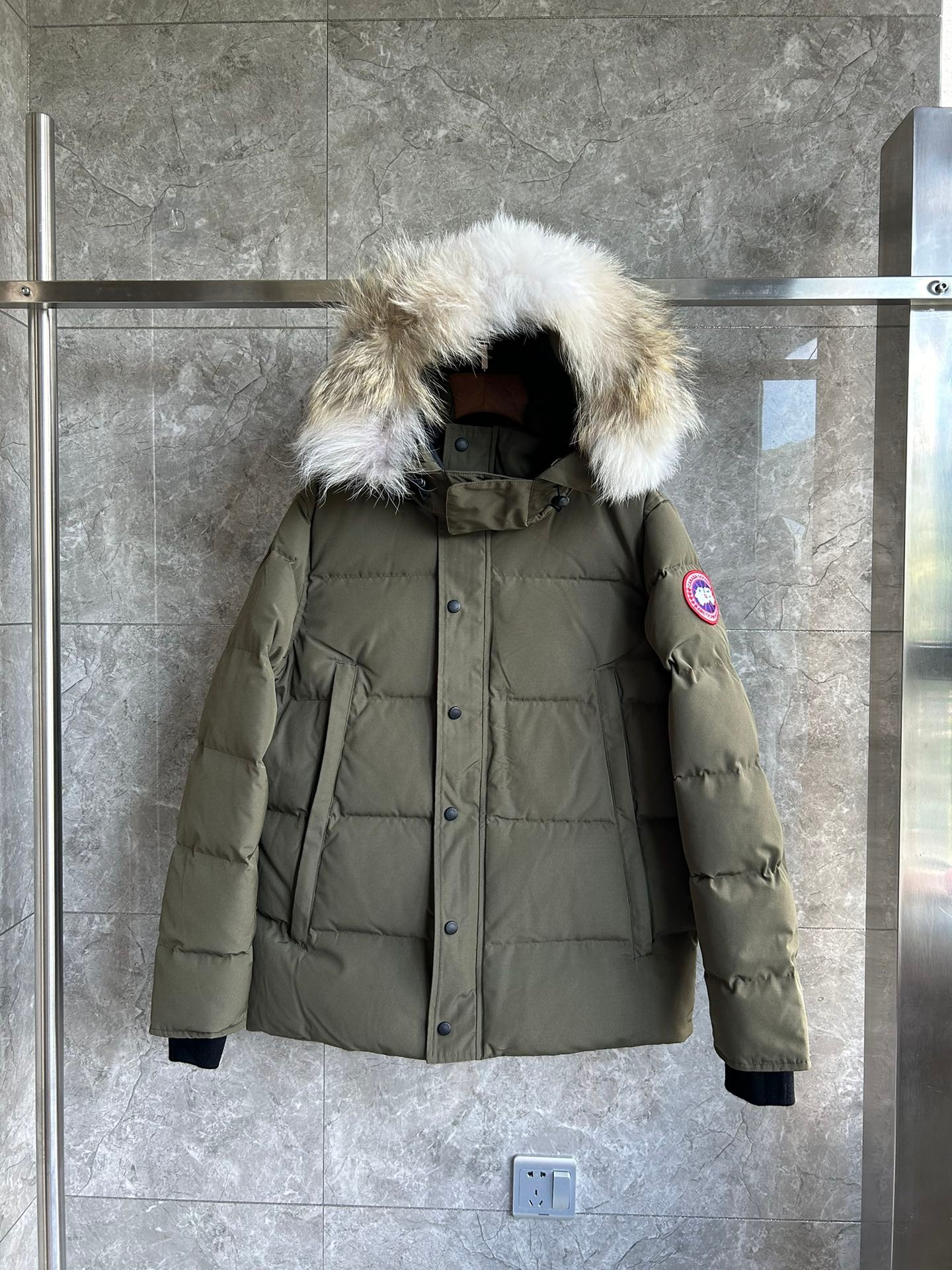 Canada Goose Wyndham Classic Parka Down Jacket Unisex