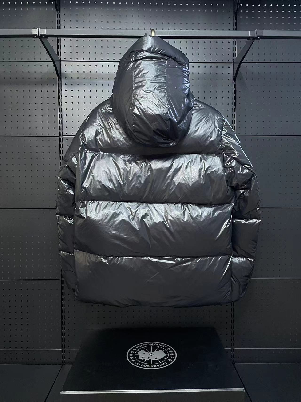 Canada Goose Crofton Short Down Jacket