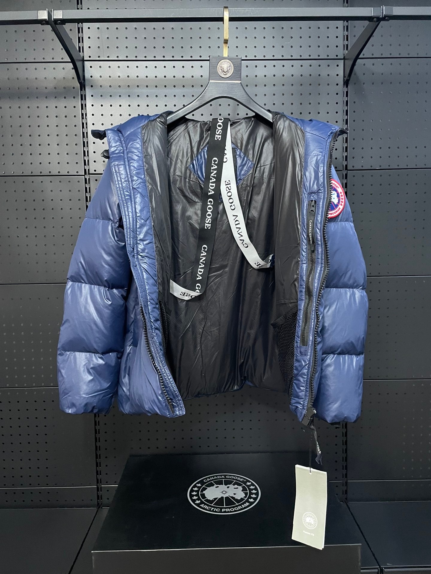 Canada Goose Crofton Short Down Jacket