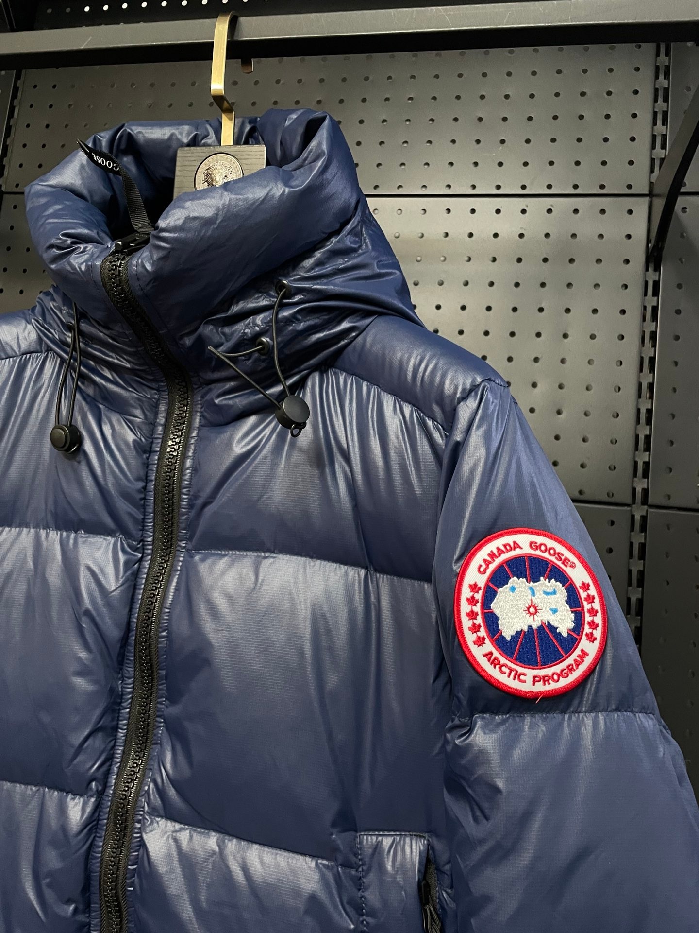 Canada Goose Crofton Short Down Jacket