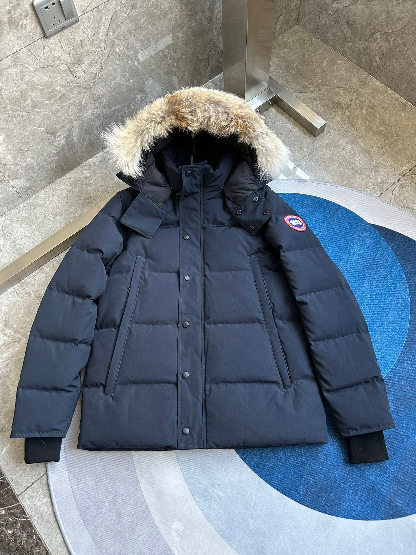 Canada Goose Wyndham Classic Parka Down Jacket Unisex