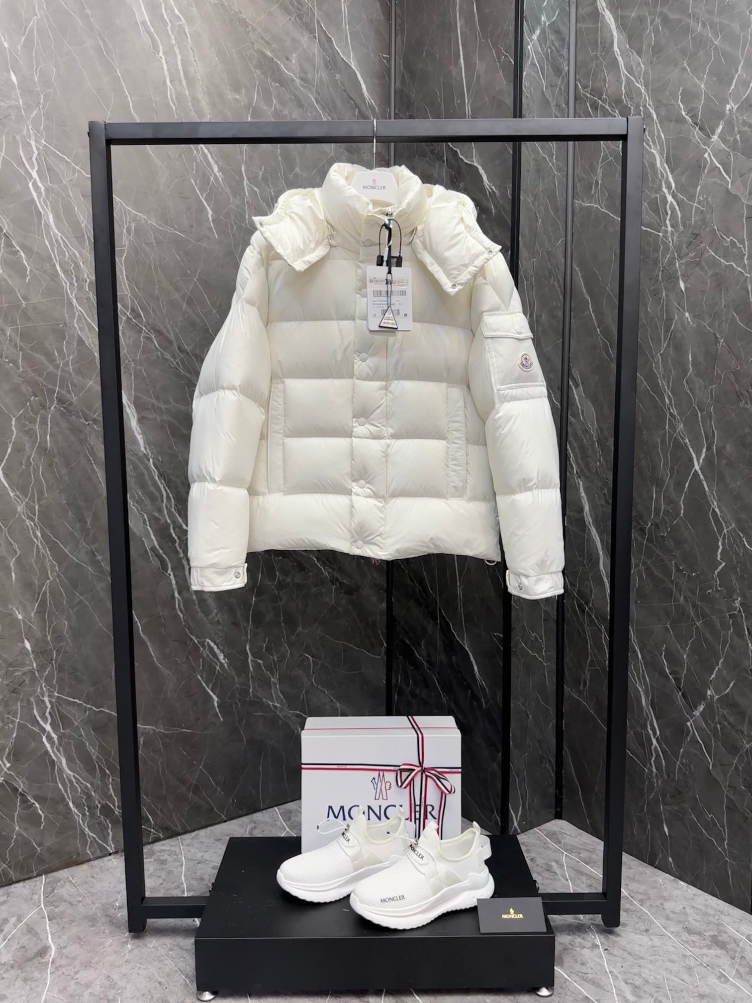 Moncle Maya 70 Winter Down Jacket Coat in White