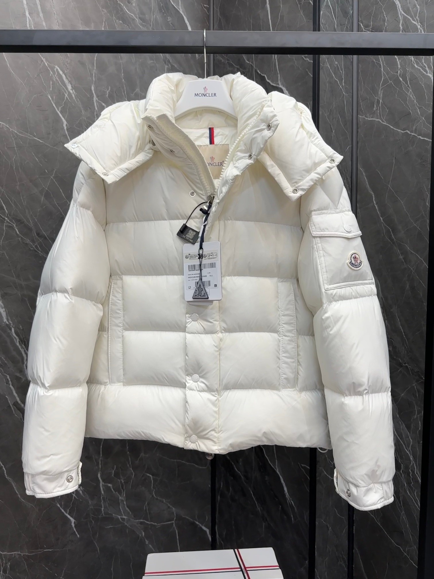 Moncle Maya 70 Winter Down Jacket Coat in White