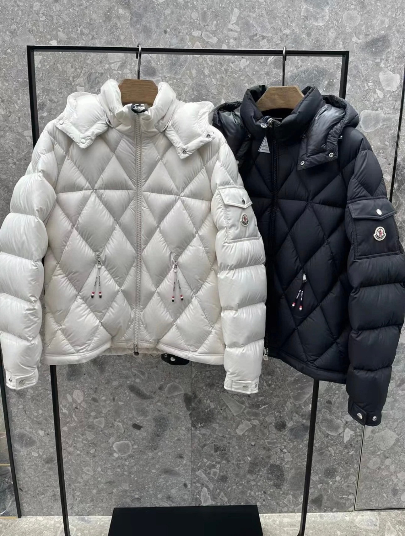 Moncler Averole Men's Short Diamond Check Down Jacket Coat