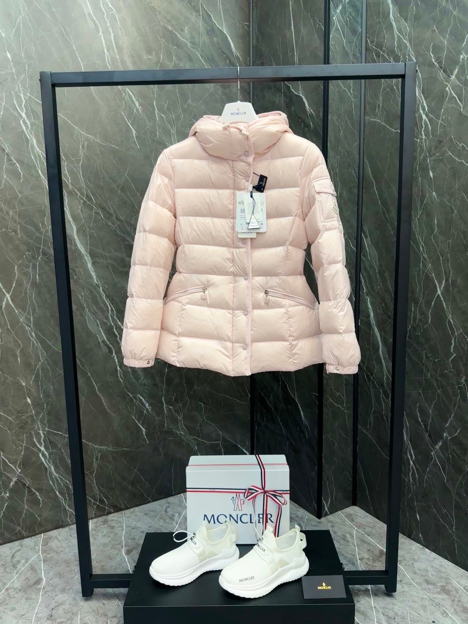 Moncler Barante Women's Short Down Jacket