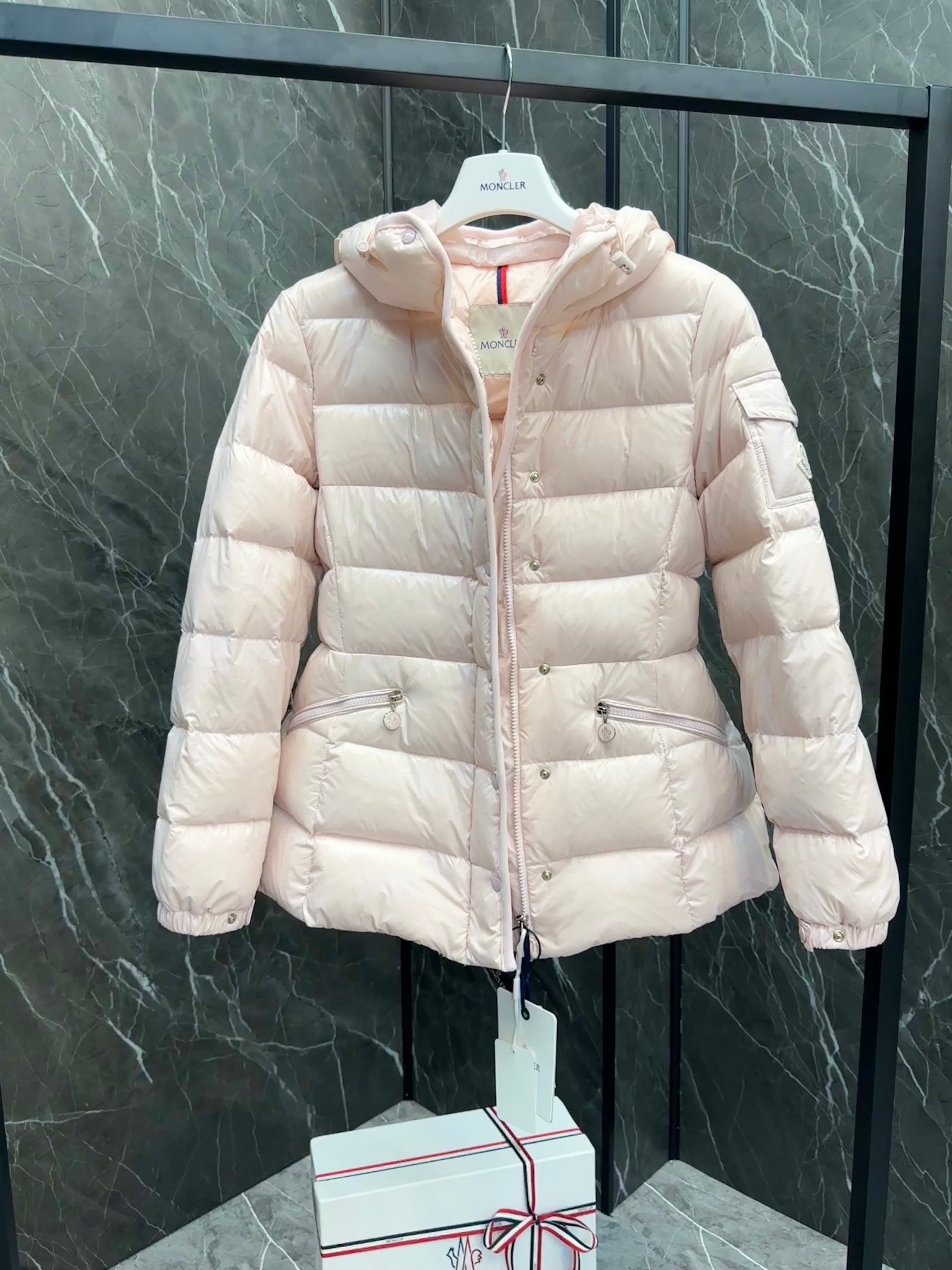 Moncler Barante Women's Short Down Jacket