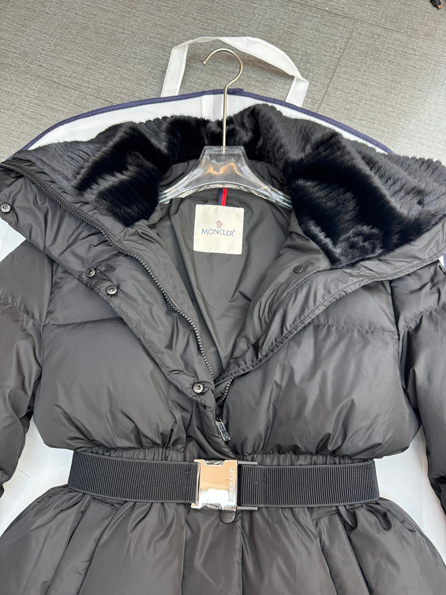 Moncler 24 Winter Ant Waist Down Jacket 