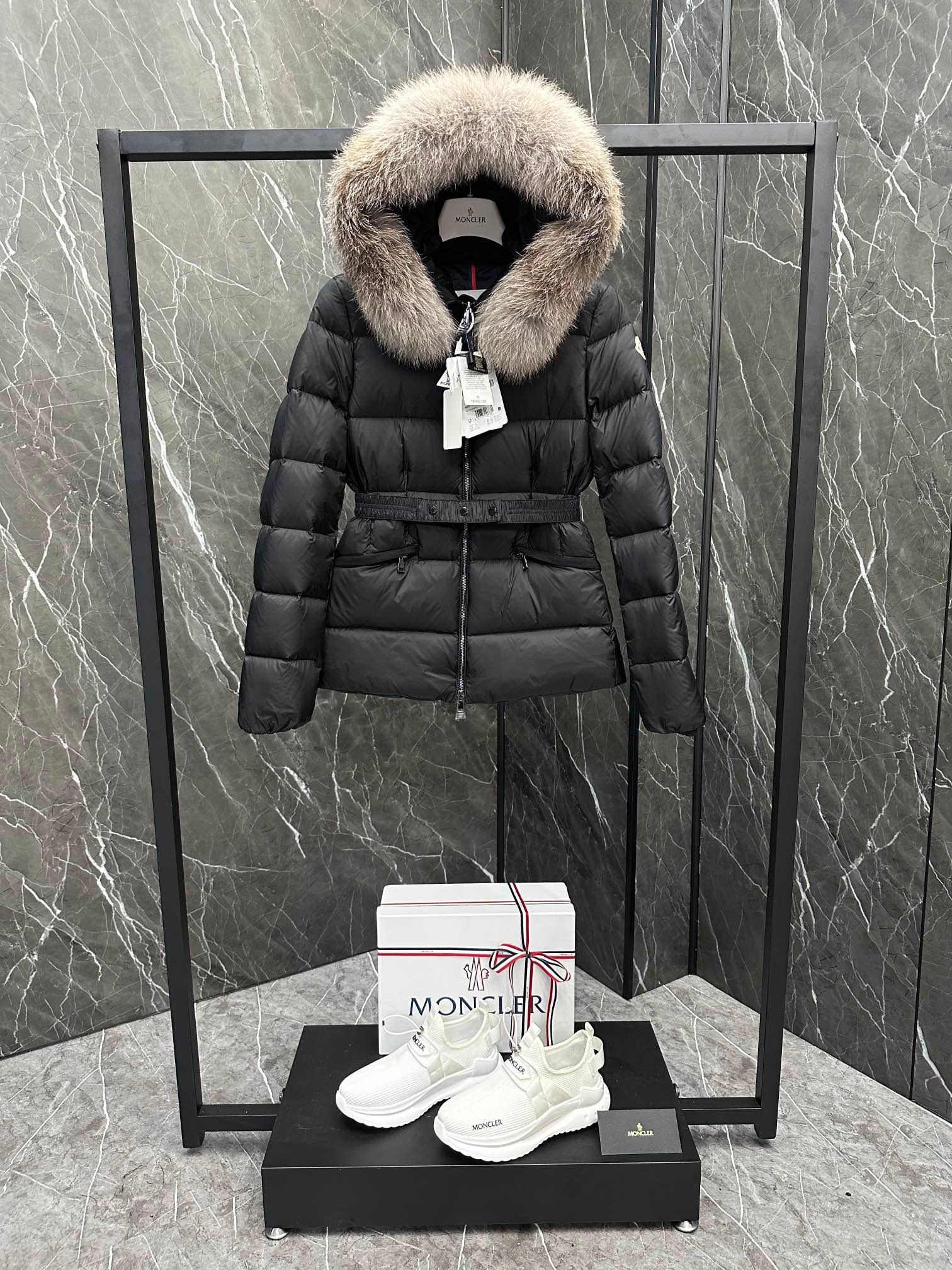 Moncler Boed Women's Short Down Jacket Coat with Fox Fur Collar