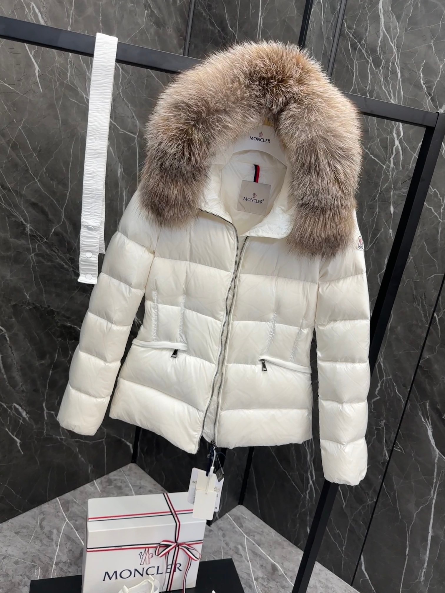 Moncler Boed Women's Short Down Jacket Coat with Fox Fur Collar