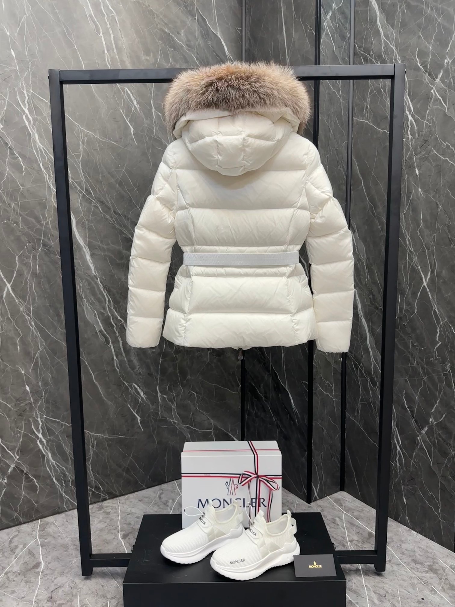 Moncler Boed Women's Short Down Jacket Coat with Fox Fur Collar