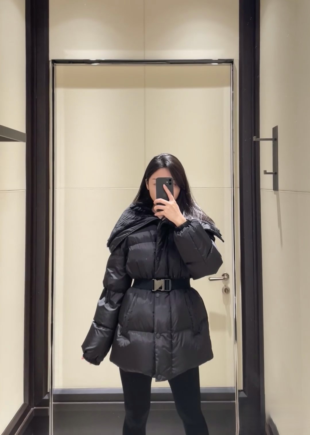 Moncler 24 Winter Ant Waist Down Jacket 