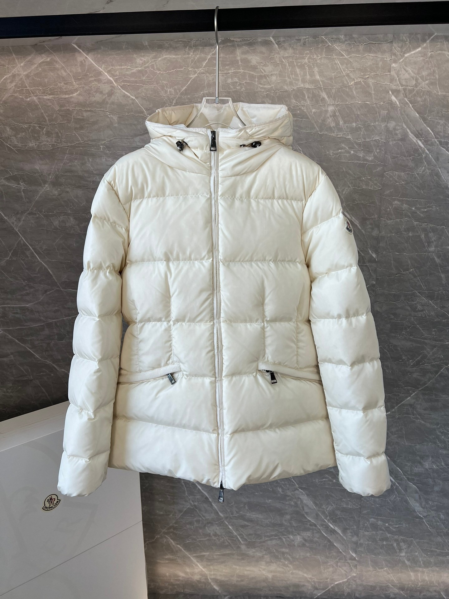 Moncler Avoce Short Women's Down Jacket Coat