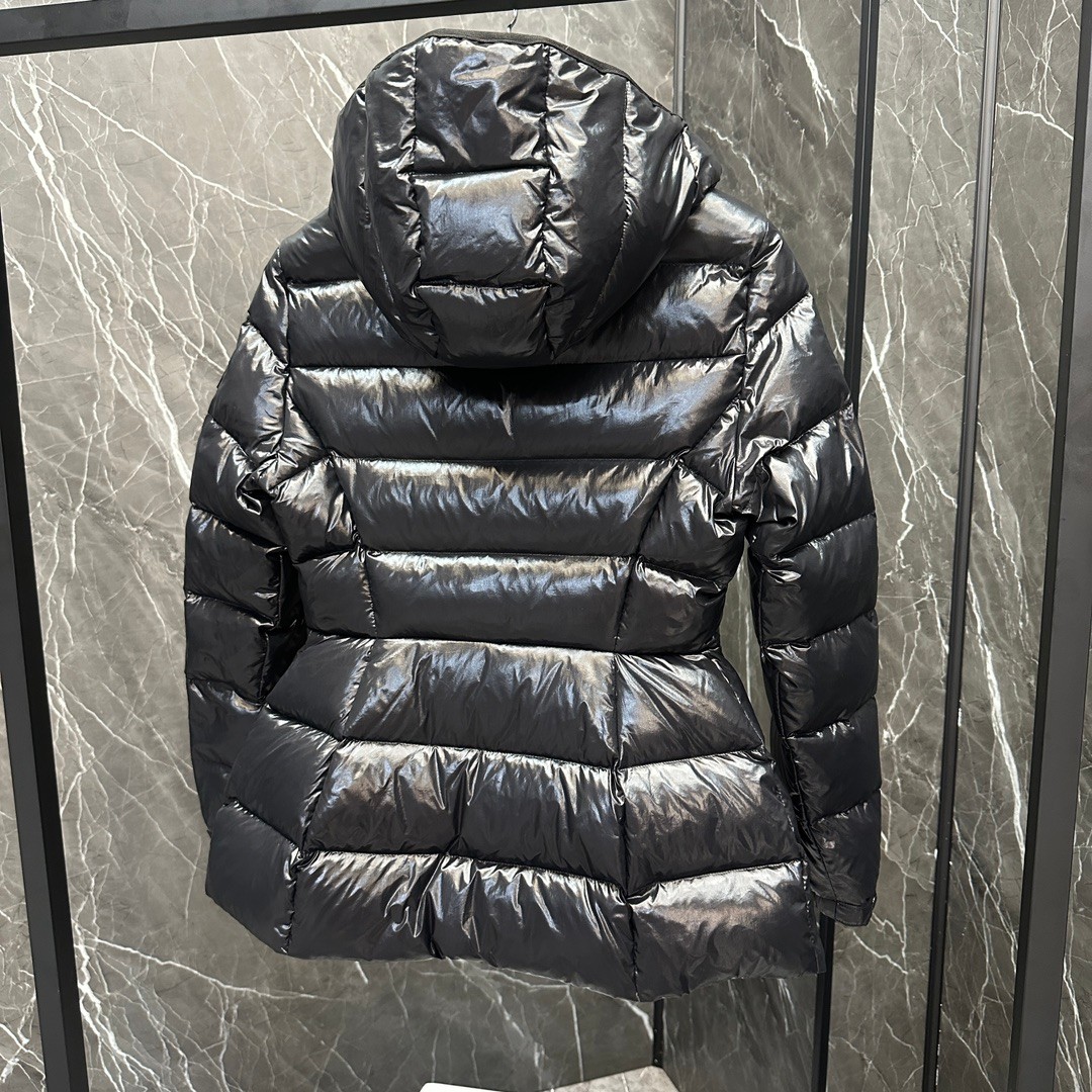 Moncler Barante Short Women's Down Jacket Coat