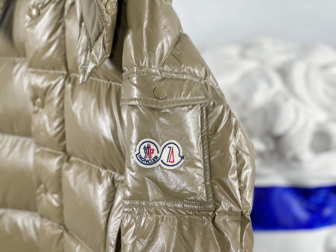  Moncler Maya 70s Short Down Coat Jacket