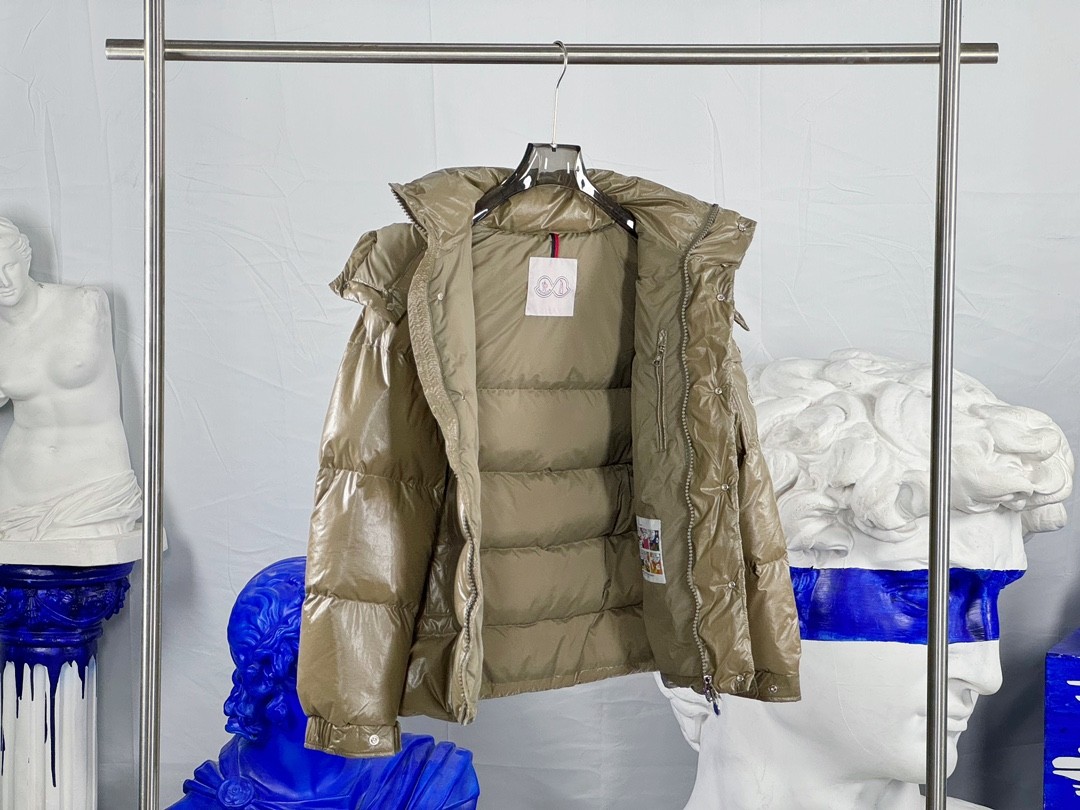  Moncler Maya 70s Short Down Coat Jacket