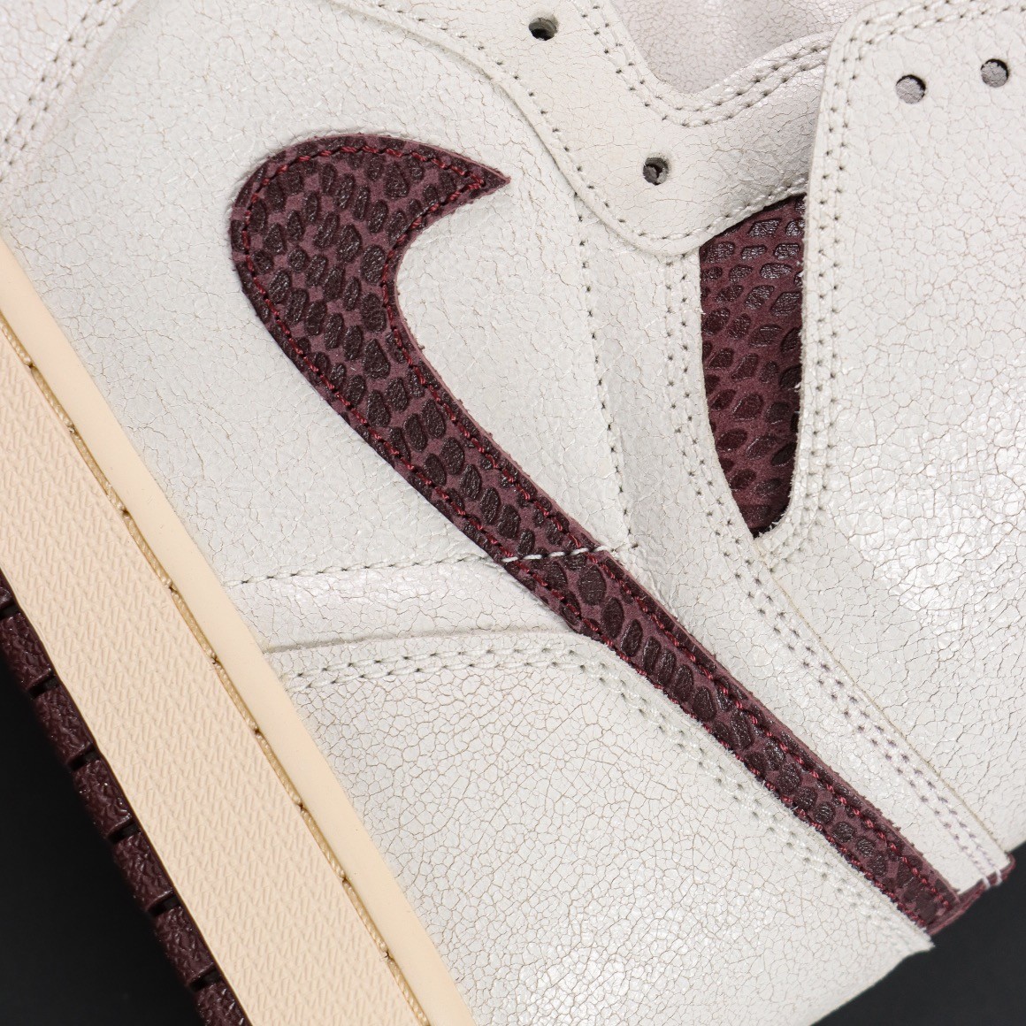 A MA MANIERE X NIKE AIR JORDAN 1 RETRO HIGH OG SP SAIL AND BURGUNDY 