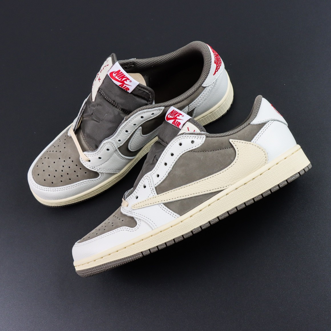 TRAVIS SCOTT X NIKE AIR JORDAN 1 LOW OG REVERSE MOCHA 