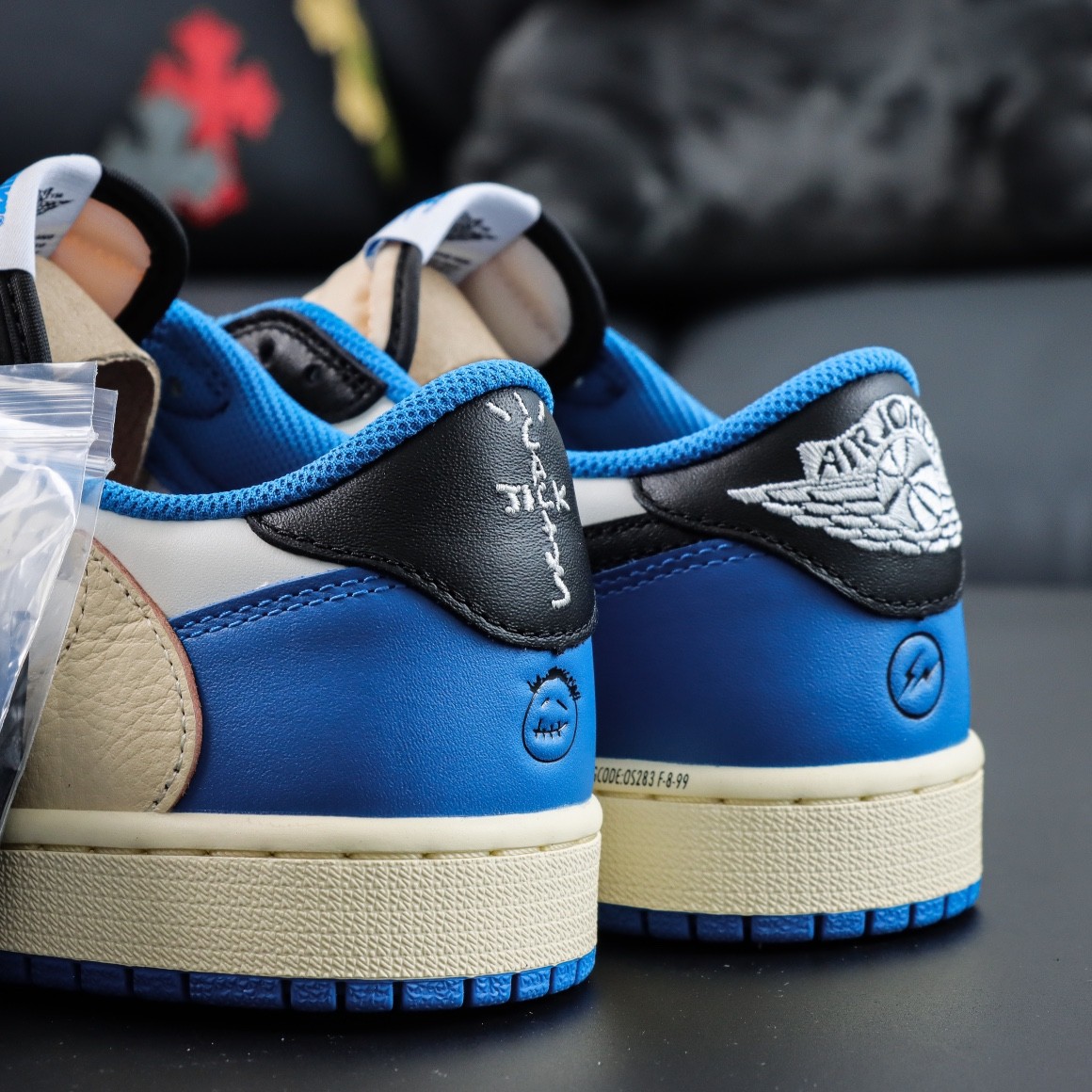 TRAVIS SOCTT X FRAGMENT DESIGN X NIKE AIR JORDAN 1 LOW OG SP 