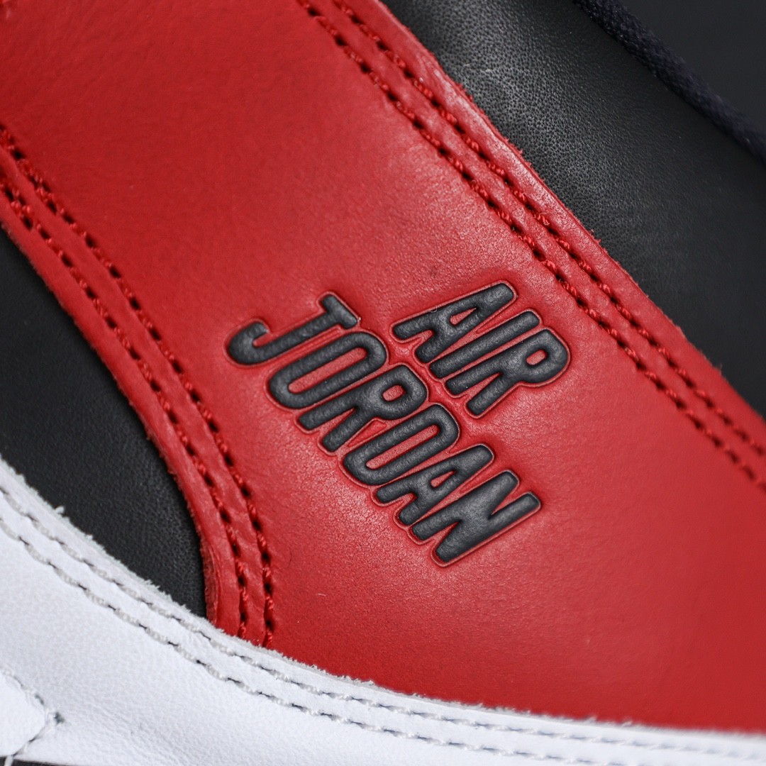 NIKE AIR JORDAN 1 BLACK TOE REIMAGINED