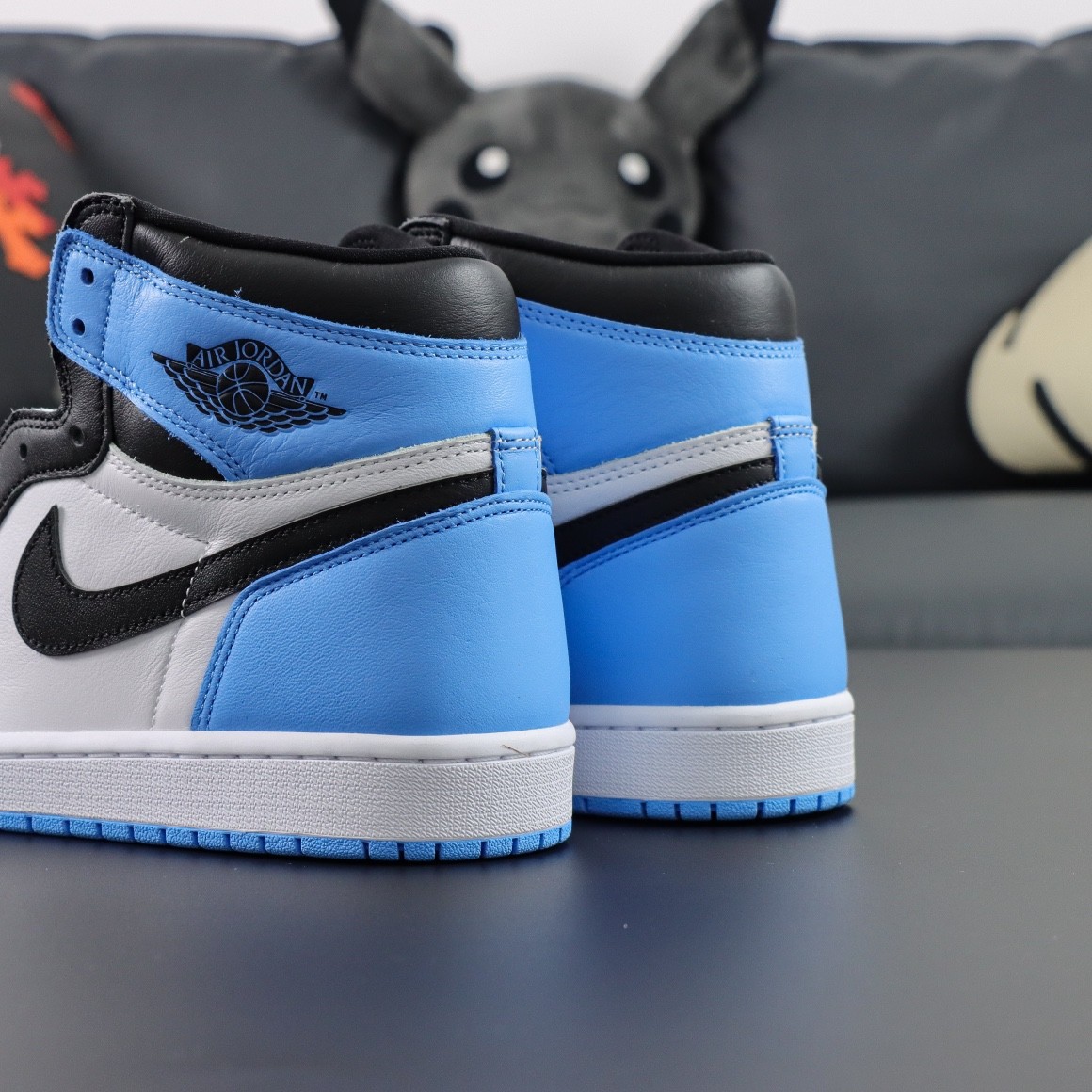 NIKE AIR JORDAN 1 HIGH OG UNIVERSITY BLUE