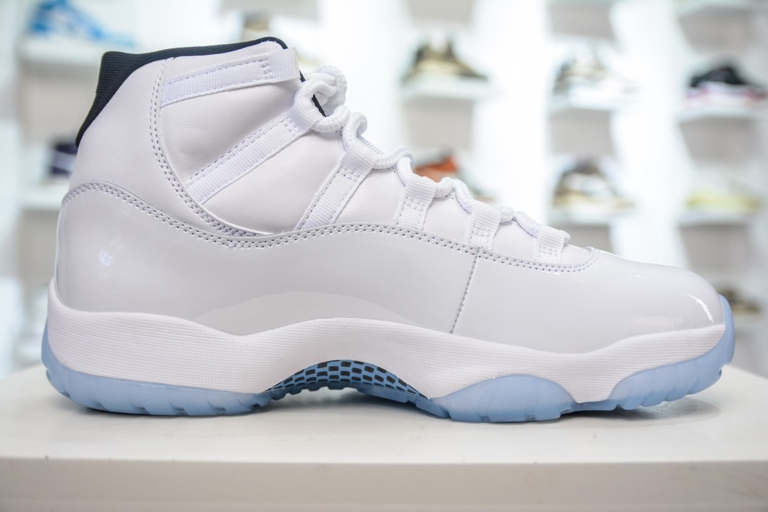 Nike Jordan 11 Retro Legend Blue (2024)