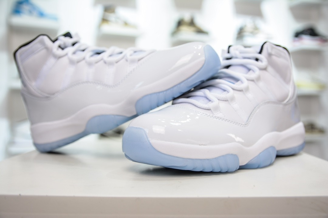 Nike Jordan 11 Retro Legend Blue (2024)