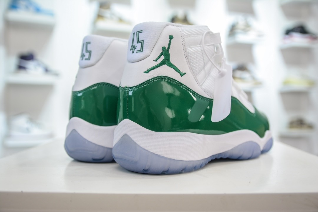 Air Jordan 11 Retro Thunder Green/White Shoe