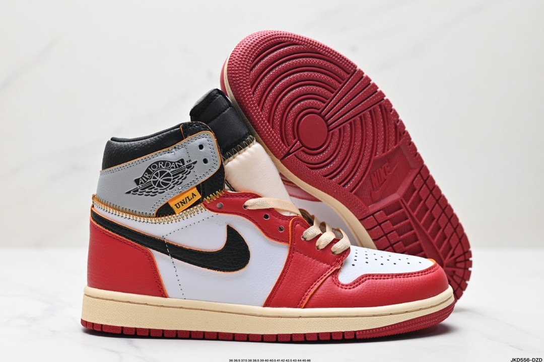 Nike AIR JORDAN 1 RETRO HIGH OG  Red