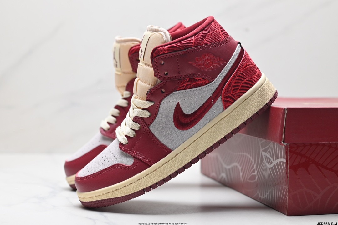 Nike Air Jordan 1 Retro High OG Red/White 