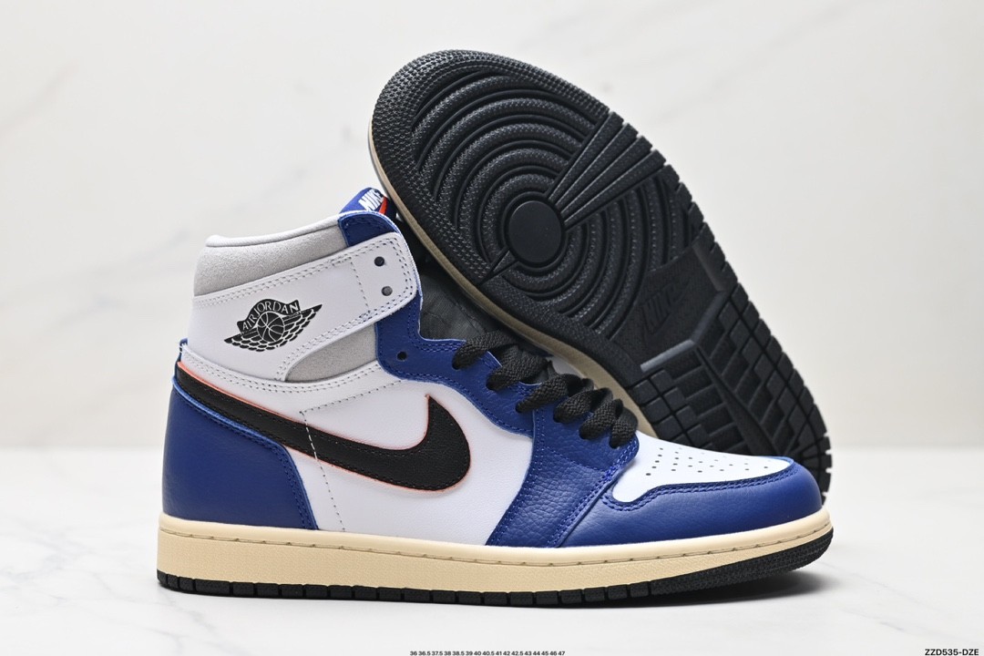 NIKE Air Jordan 1 Retro High AJ1 Blue/white