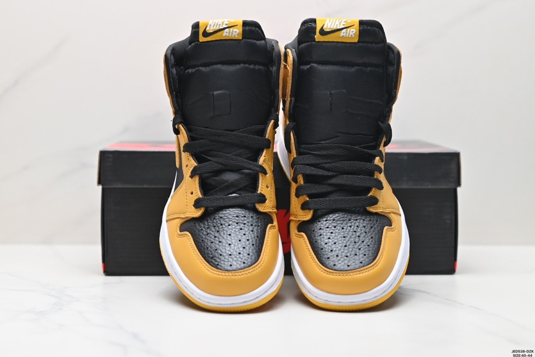 Air Jordan 1 High OG Pollen