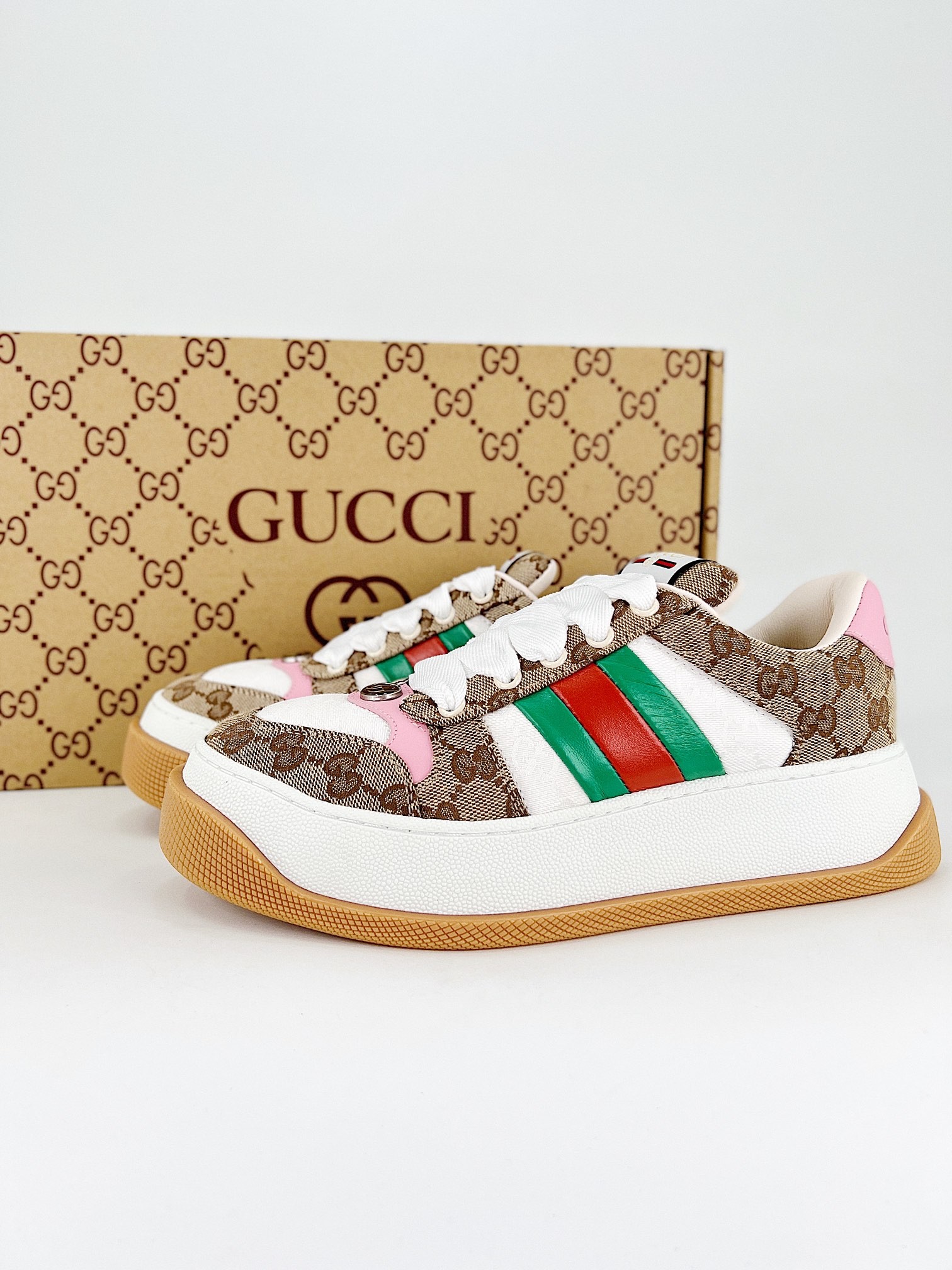 Gucci GG Casual Sneakers