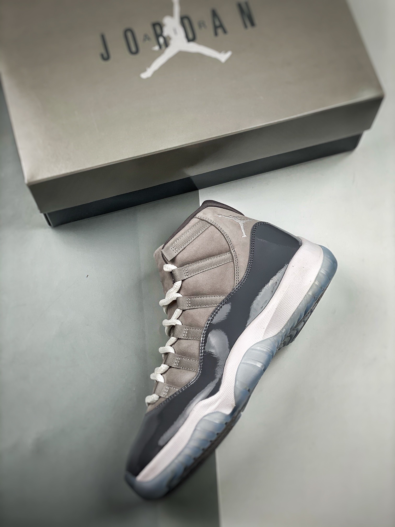 NIKE AIR JORDAN 11 COOL GREY Basketball Shoes