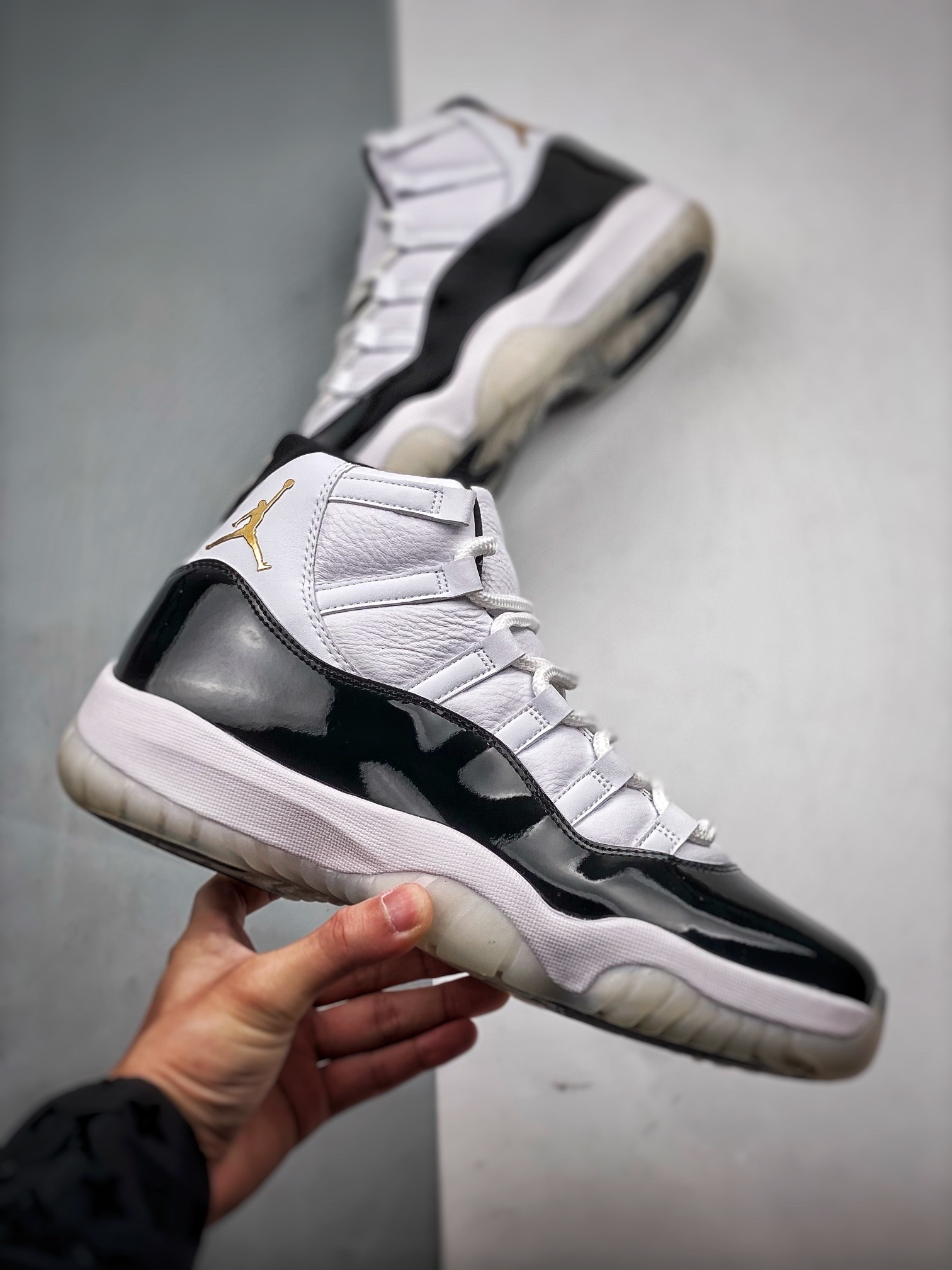 NIKE AIR JORDAN 11 DEFINING MOMENTS DMP Basketball Shoes