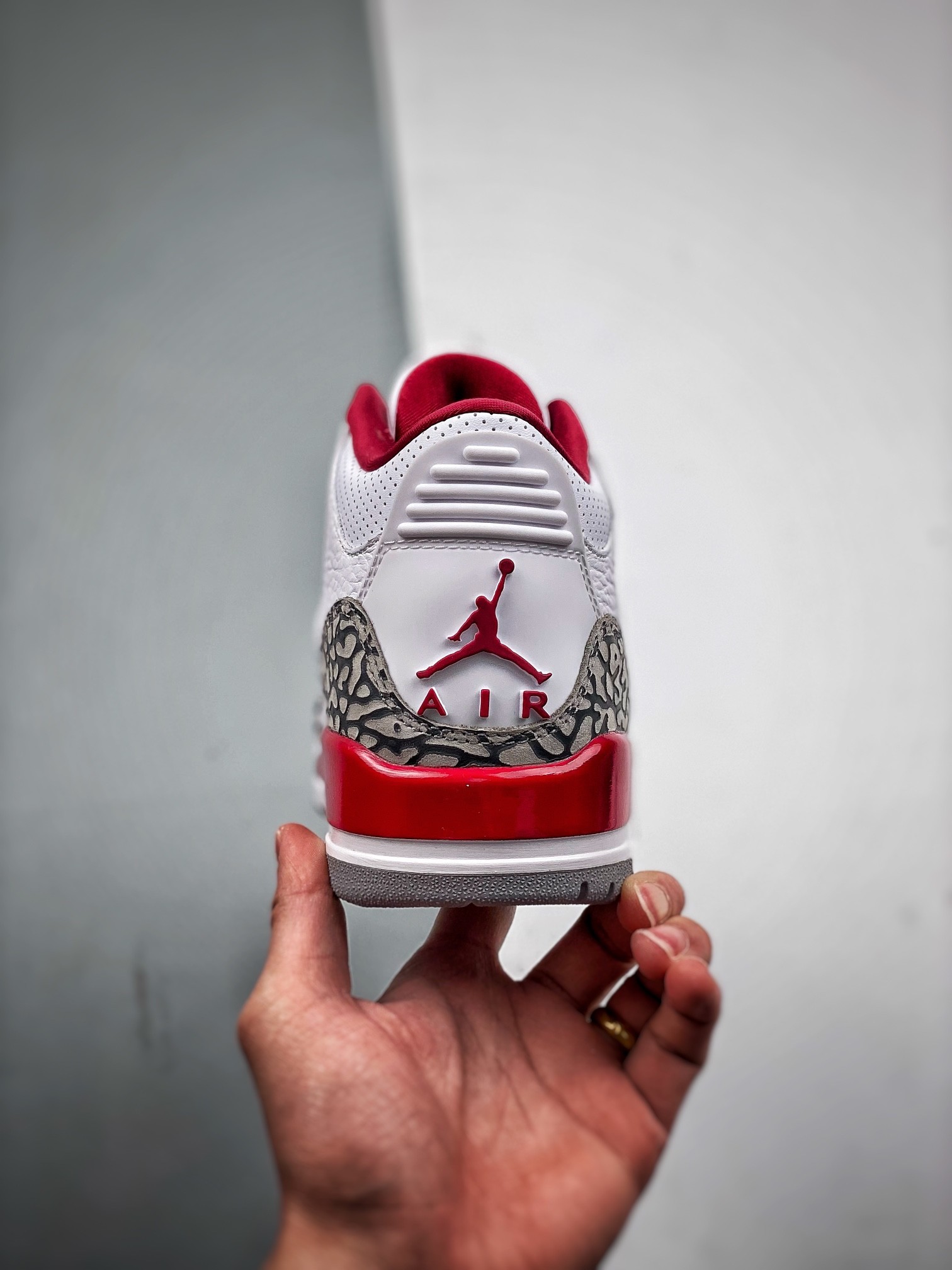 NIKE AIR JORDAN 3 RETRO CARDINAL RED Basketball Shoes