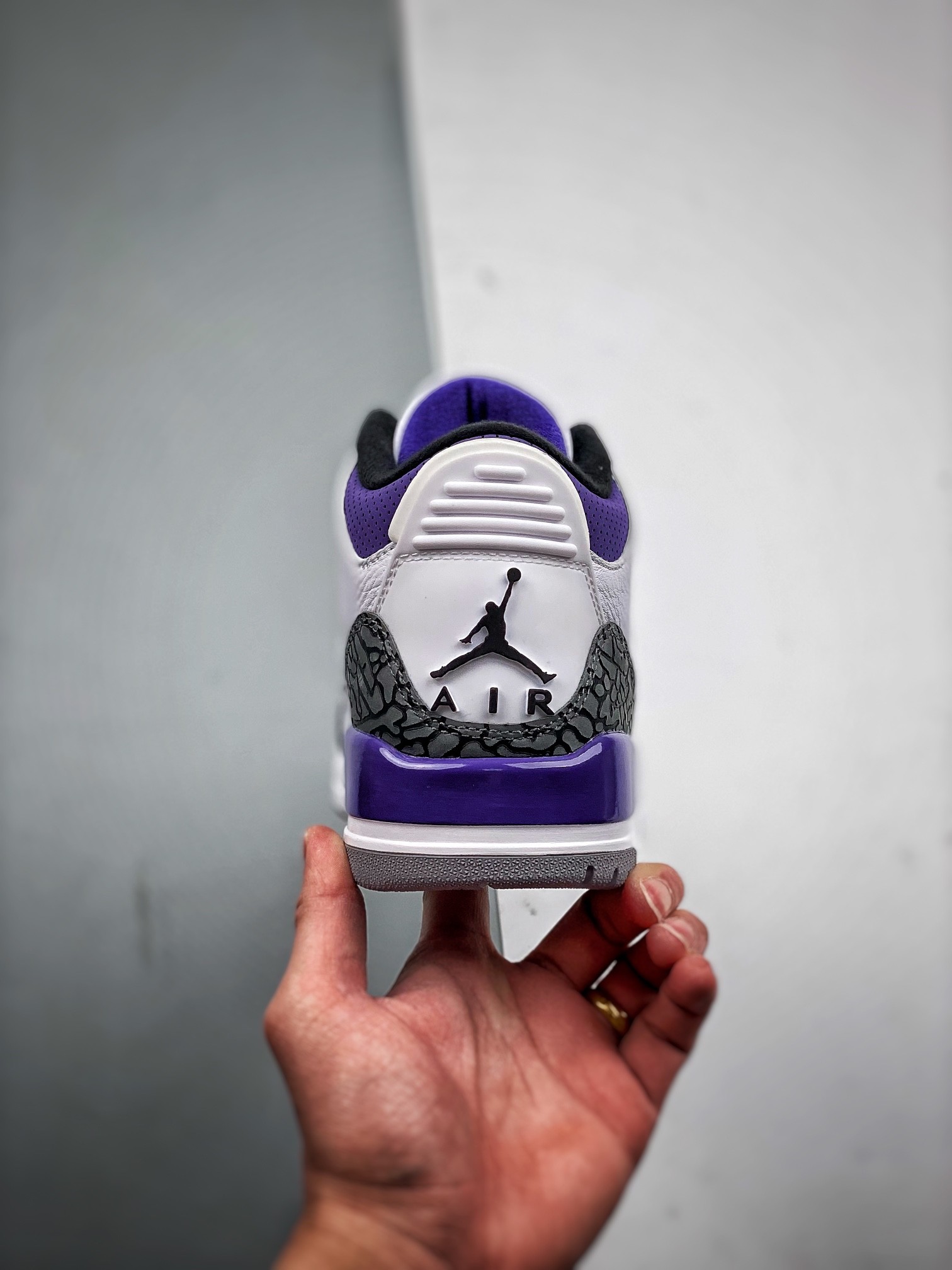 NIKE AIR JORDAN 3 RETRO Basketball Shoes