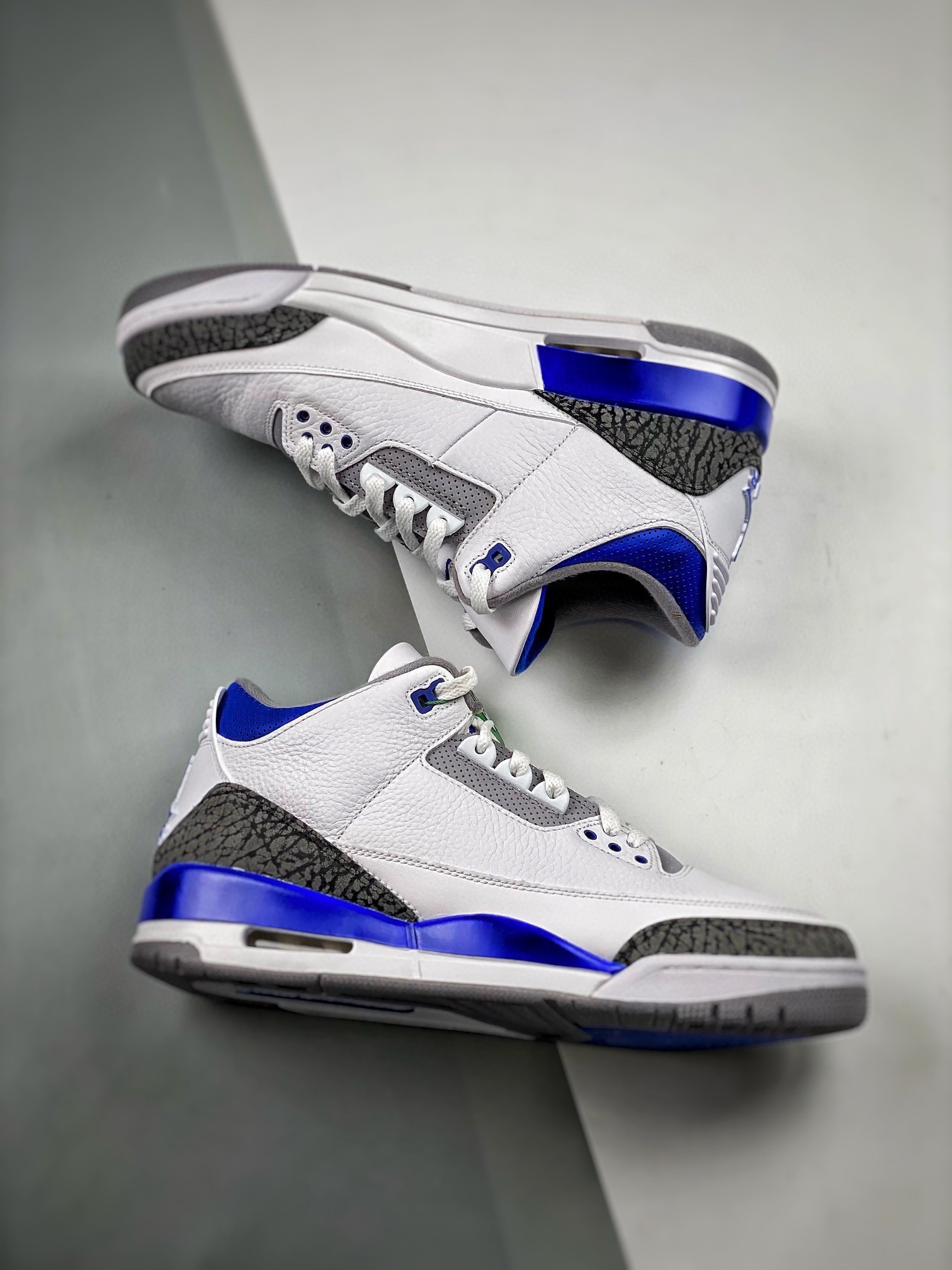 NIKE AIR JORDAN 3 RETRO RACER BLUE Basketball Shoes