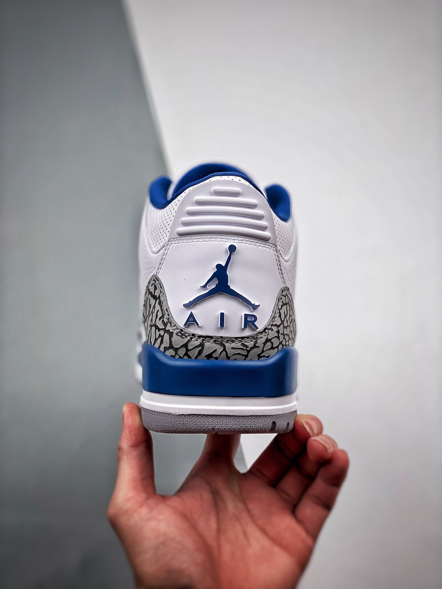 NIKE AIR JORDAN 3 RETRO RACER BLUE Basketball Shoes