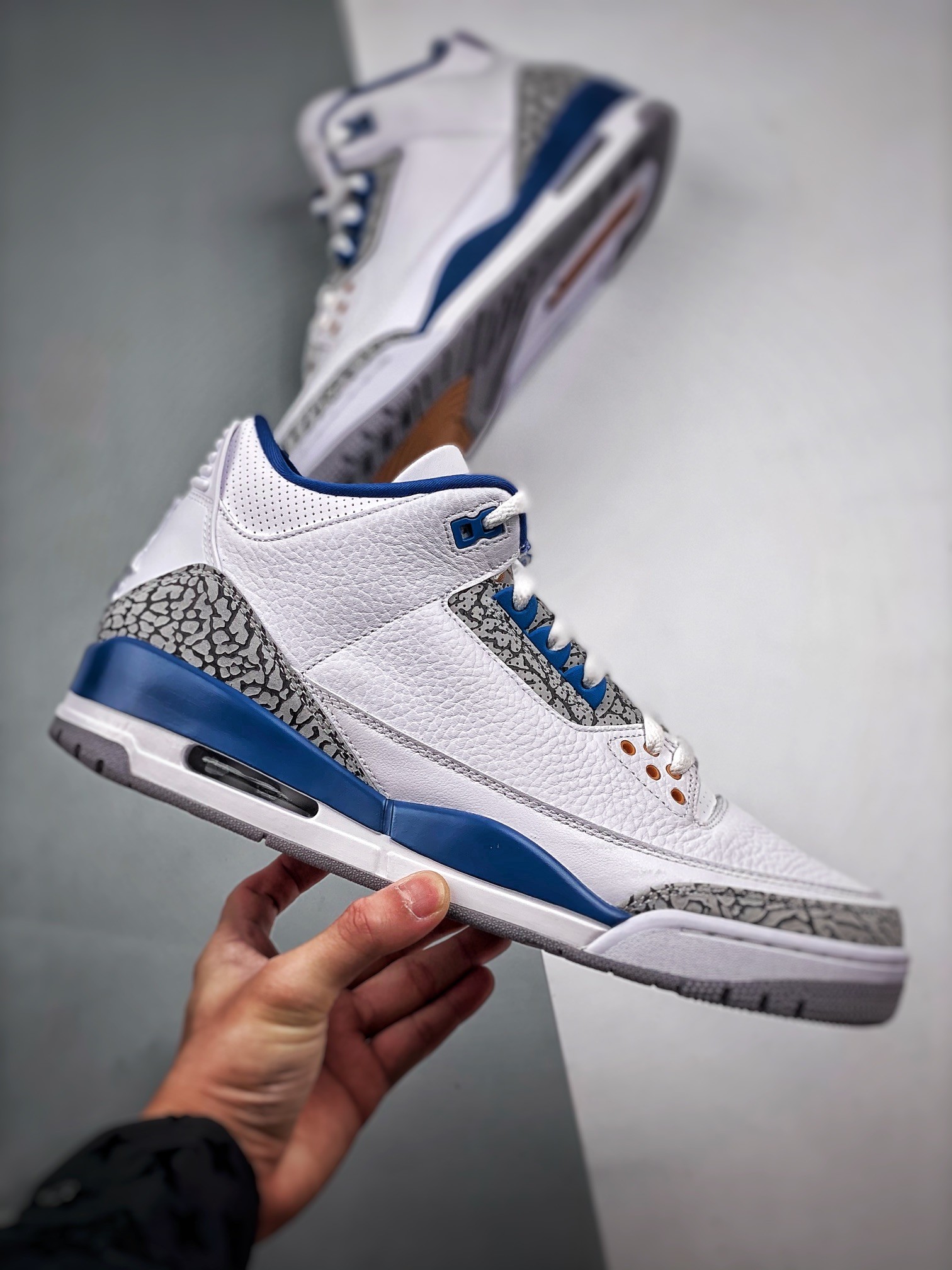 NIKE AIR JORDAN 3 RETRO RACER BLUE Basketball Shoes