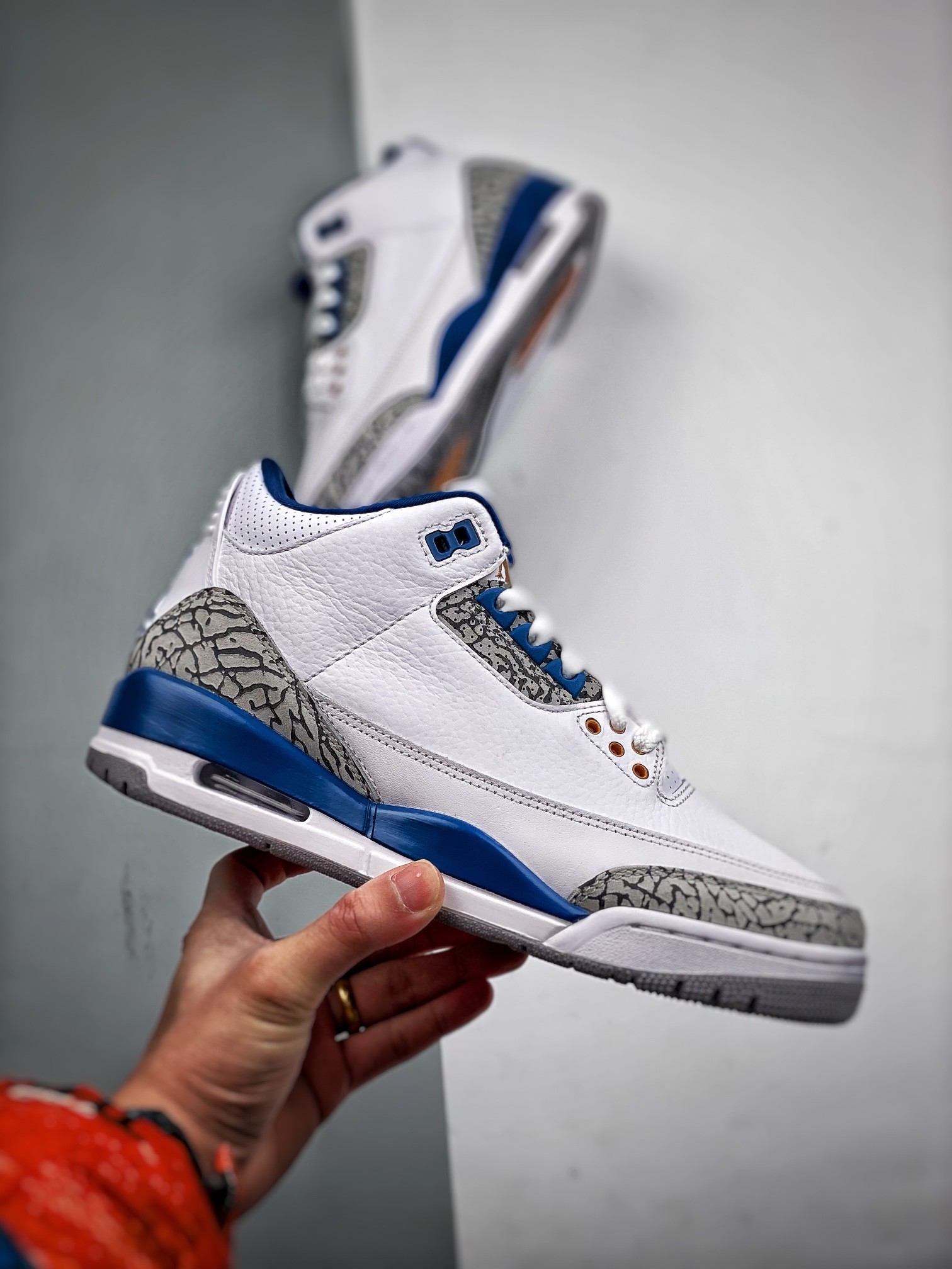 NIKE AIR JORDAN 3 RETRO WHITE AND TRUE BLUE Basketball Shoes